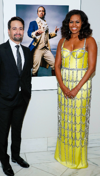 Michelle Obama n’est pas passée inaperçue en robe Schiaparelli haute couture