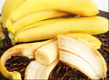 Avez-vous remarqué que lorsqu’on épluche une banane, il y a des filaments qui se décrochent du fruit ? Vous allez enfin savoir pourquoi ils sont là !