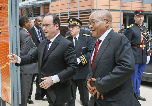 François Hollande plaide pour la sécurité sanitaire internationale et des traitements moins onéreux