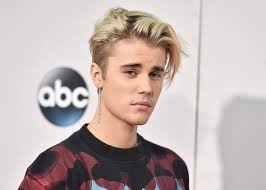 Justin Bieber trompe Sofia Richie avec… une de ses copines (et on vous dit tout) !