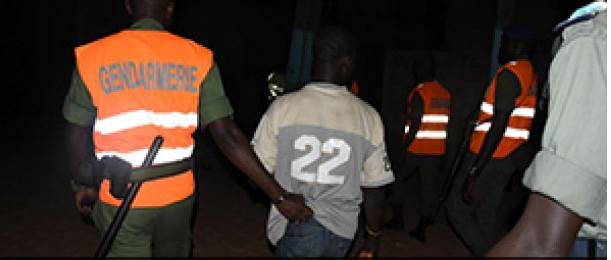 COUVRE-FEU : 194 PERSONNES ARRÊTÉES ET 156 VÉHICULES IMMOBILISÉS À KAFFRINE