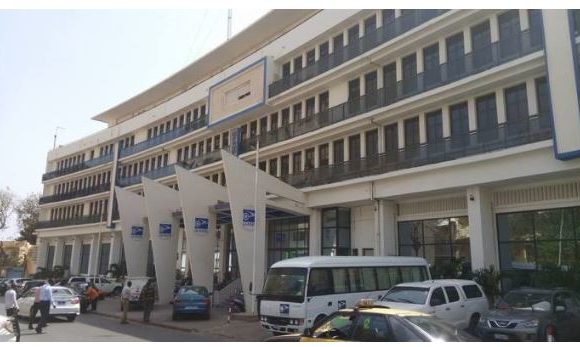 La Poste : Abdoulaye Bibi Baldé bloque les salaires…