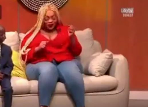 Regardez: Grand P chante pour Eudoxie Yao
